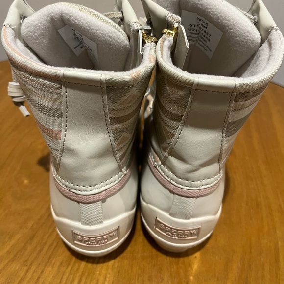 Sperry boots - Picture 5 of 8